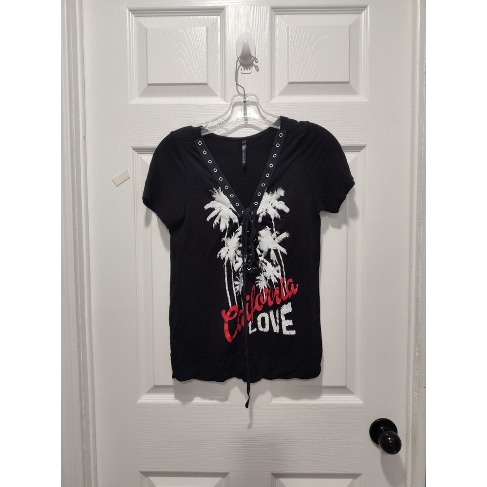 Nella Fantasia Laceup TShirt Black Short Sleeve California Love Graphic Sz Small